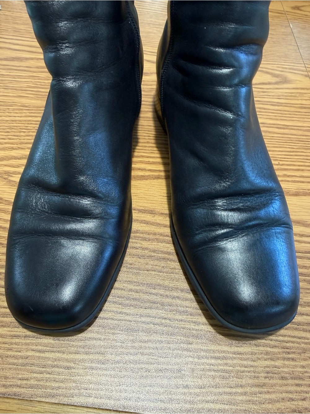Maripe Brown Zip-Up Ankle Boots w Block 1.75” Heel & Square Toe. Women size 8.5